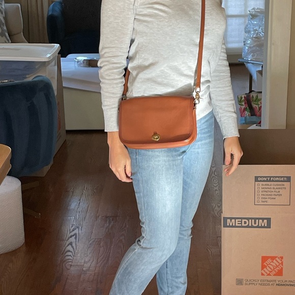 Vintage Coach British Tan Crossbody - Picture 6 of 7